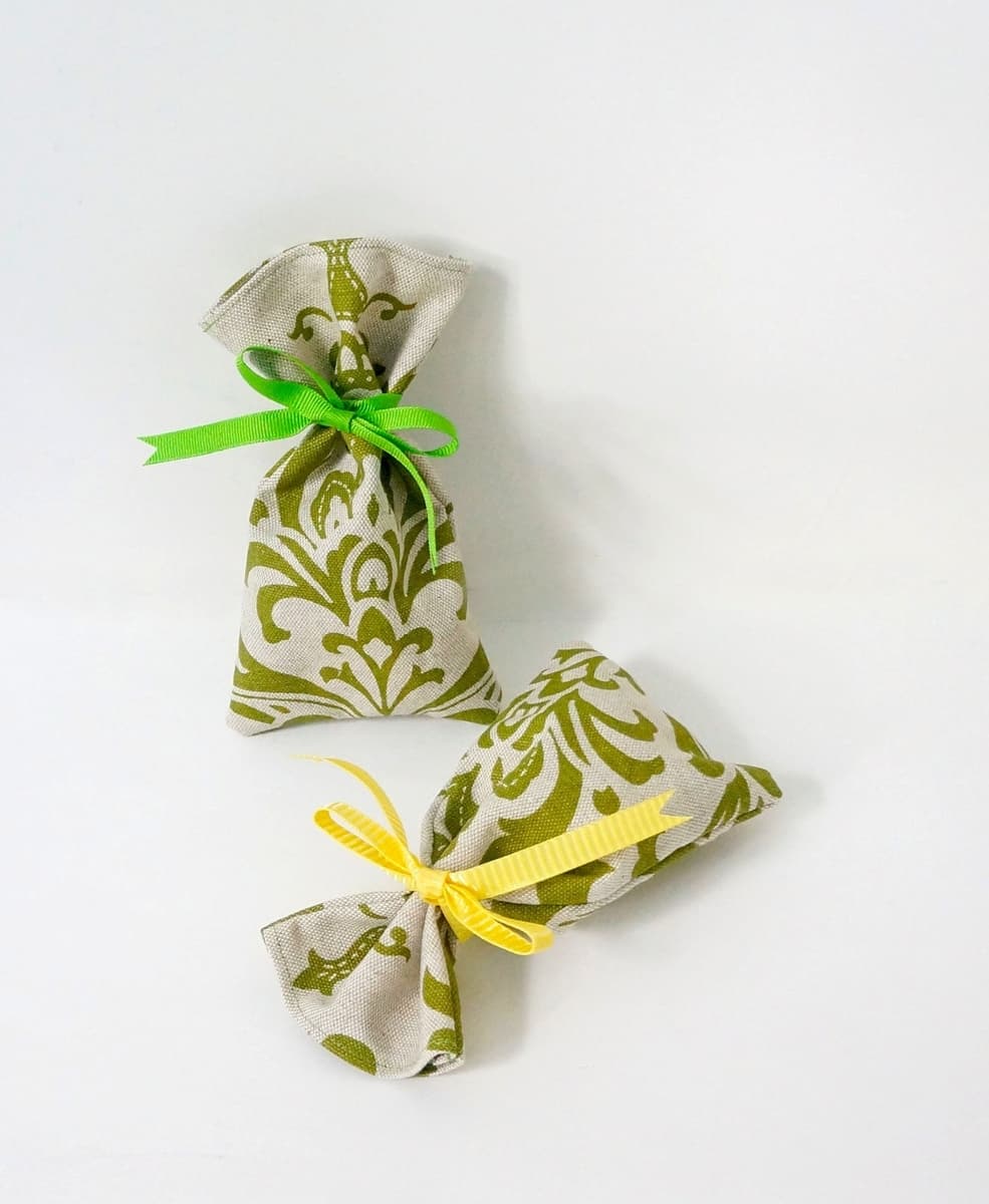 Handmade Damask Fabric Favor Bag For Parties | Maker Marketplace