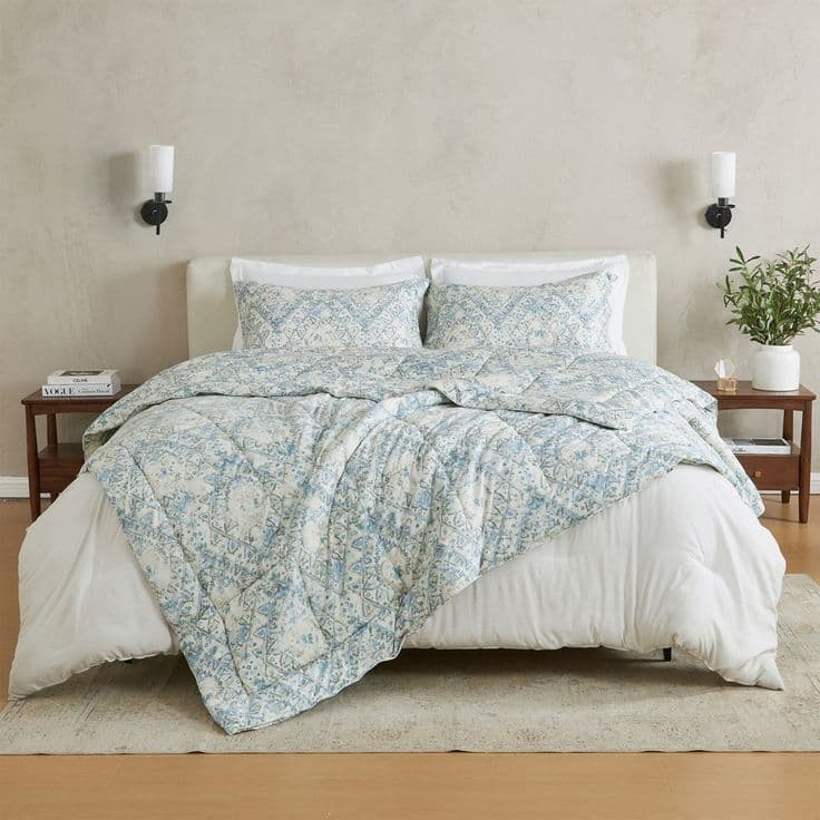 Printed Reversible Comforter and Sham Set - Great Bay Home (Twin / Twin ...