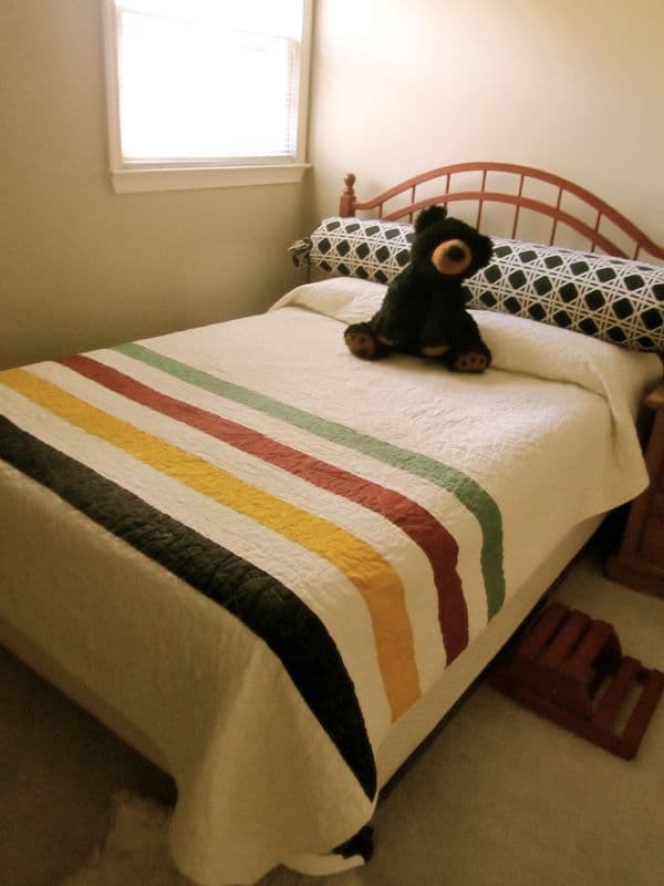 Hudson Bay Point Quilt | Stripe quilt pattern, Hudson bay blanket, Quilts