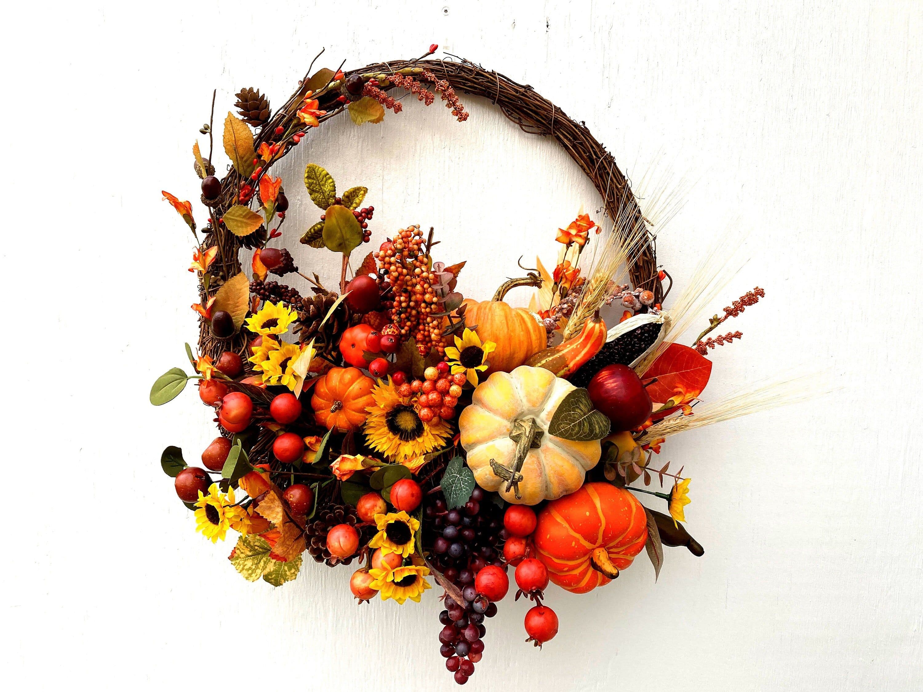 Thanksgiving Cornucopia Basket