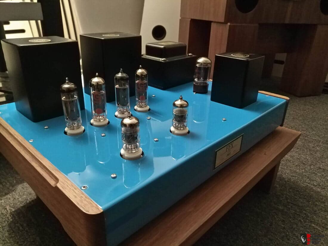 Triode LAB EL84TT-FFX / Porsche Blue Photo #1627571 - Canuck Audio Mart