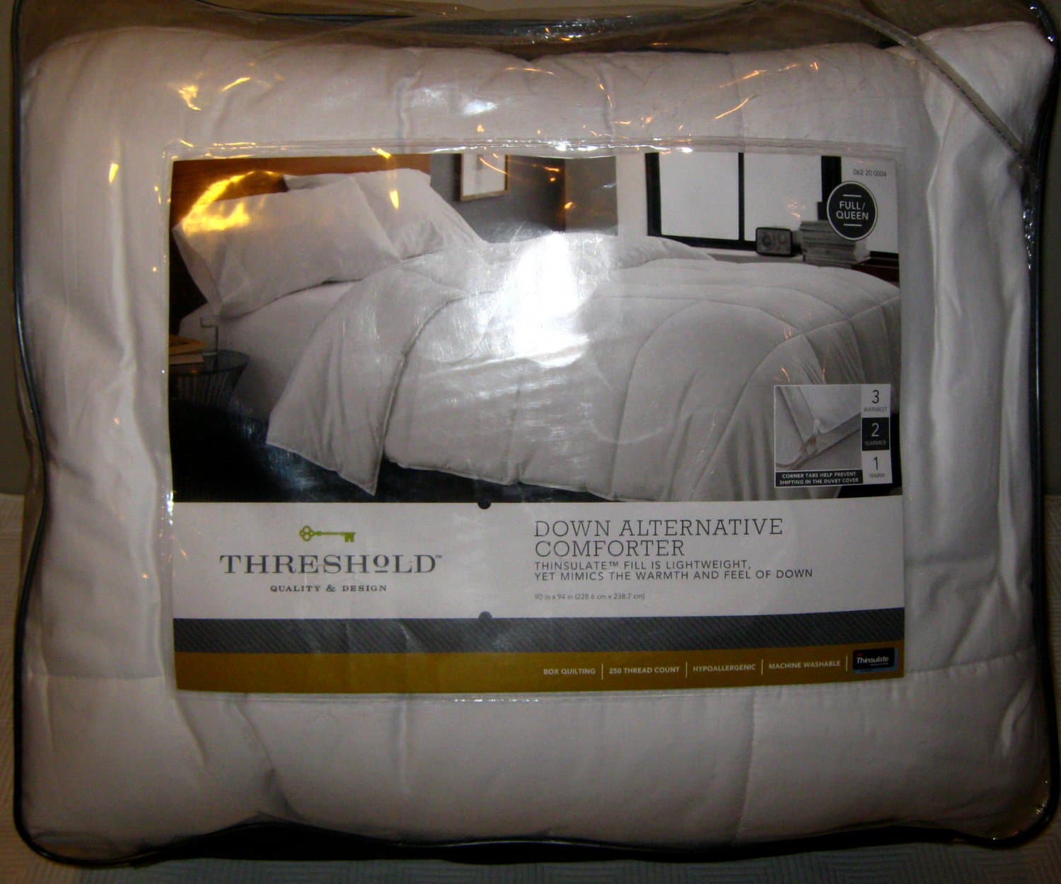 Target Threshold Lightweight Down Alternative Comforter