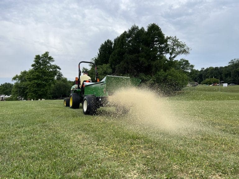 Spreaders By Application - Earth & Turf