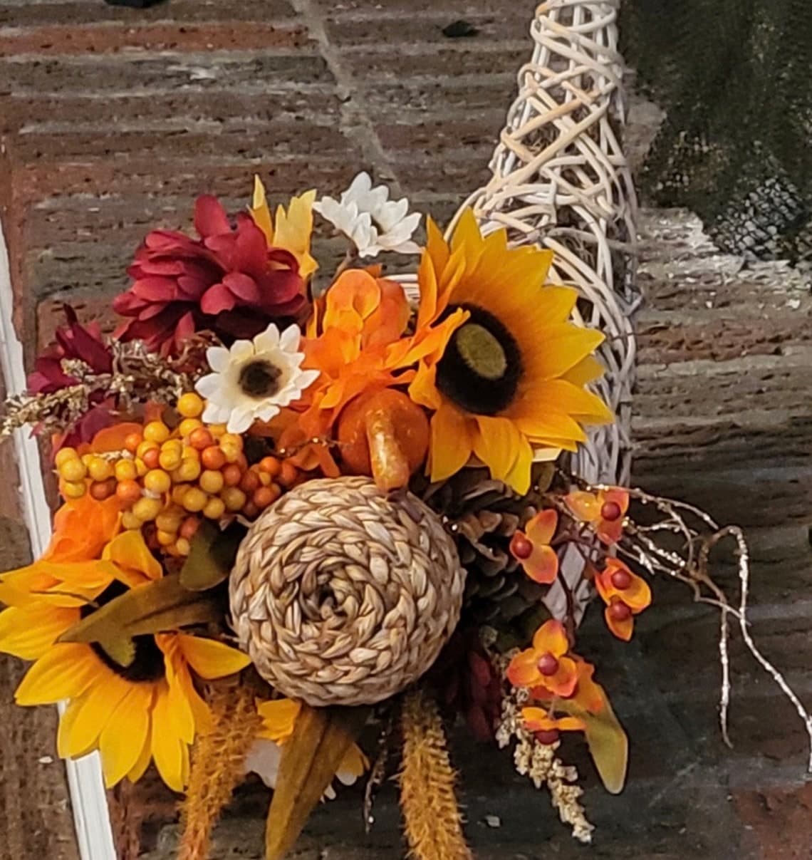 Cornucopia, Horn of Plenty, Fall, Autumn, Harvest, Thanksgiving, Floral ...