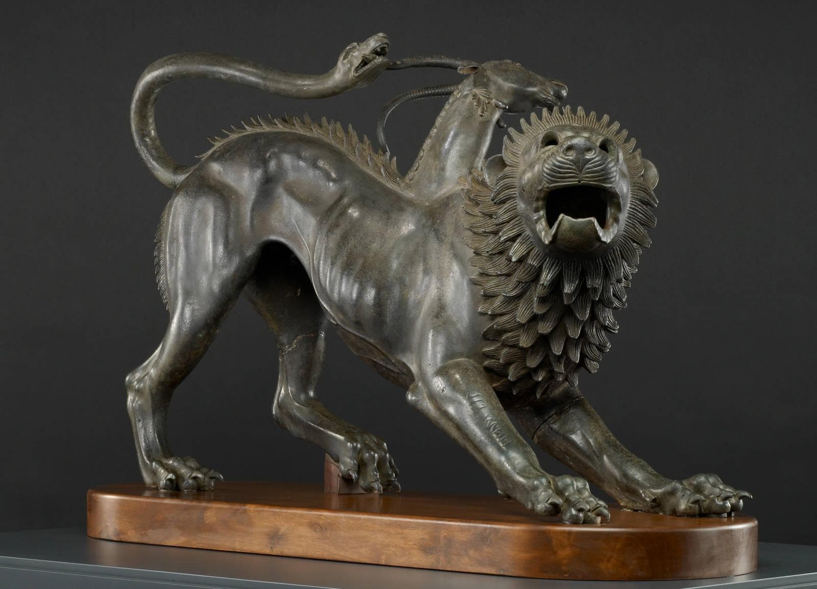 Chimera of Arezzo, Etruscan bronze-casting artwork, 400 BCE [1600x1155 ...