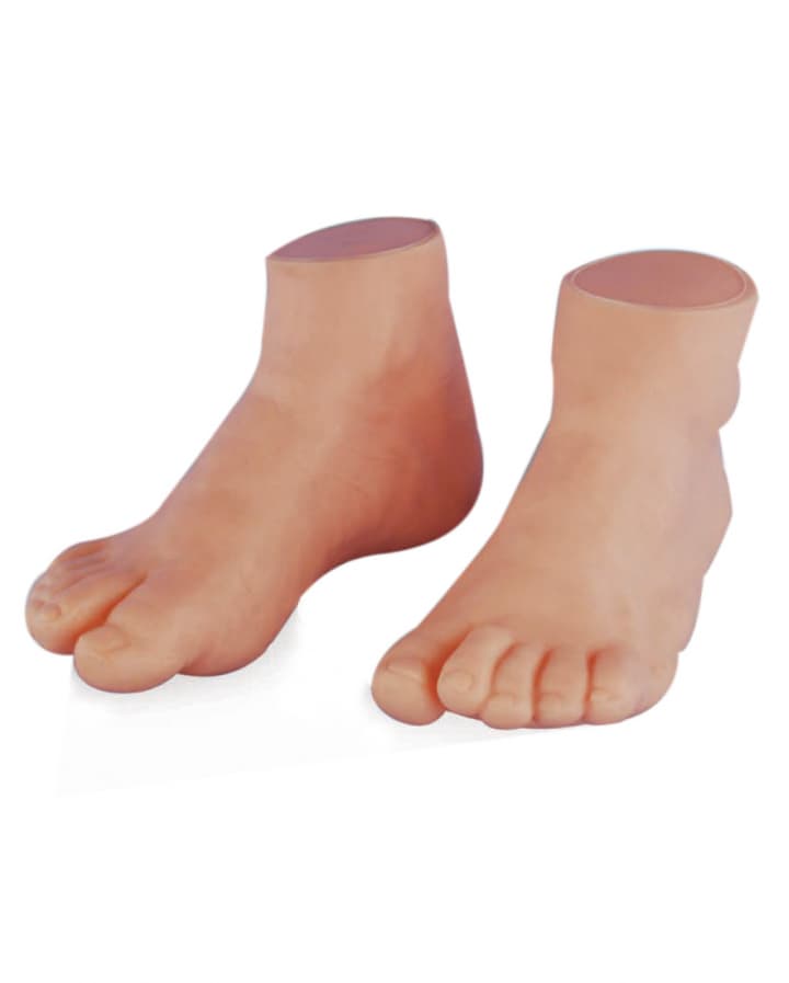 Props Feet as Halloween decoration | Horror-Shop.com