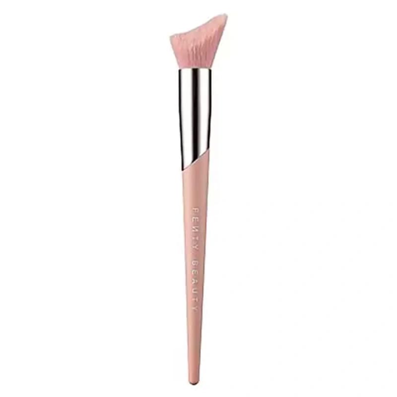 Fenty Beauty Cheek-Hugging Highlight Brush 120 - Foundations – Smooth ...